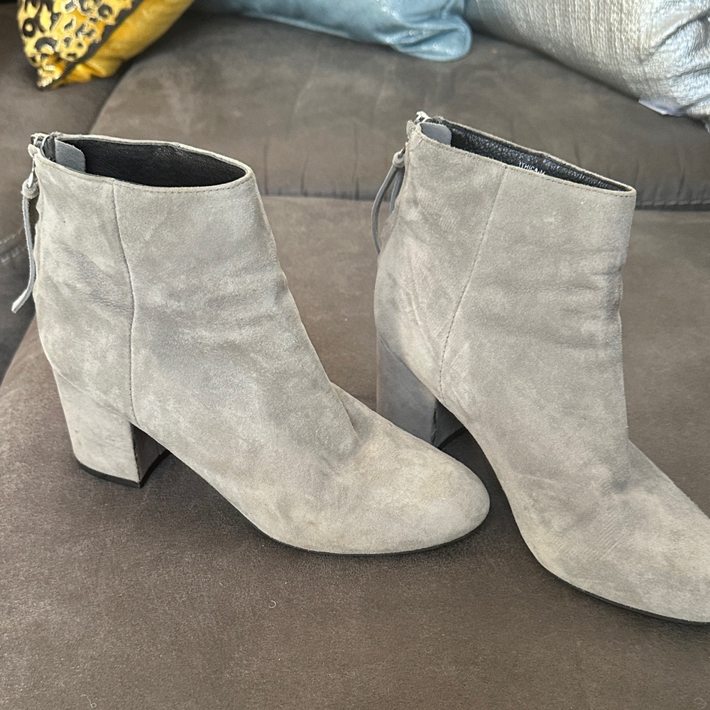 Steve Madden Light Gray Ankle Booties